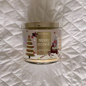 Bath and Body Works Merry Cookie Scented Candle - Made with Essential Oils